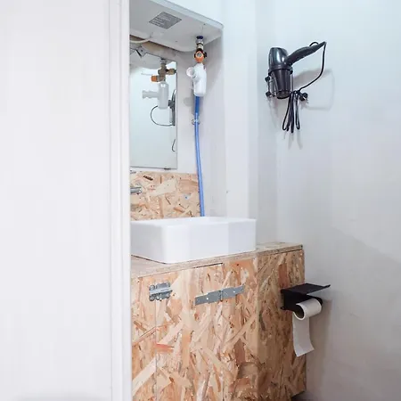 Flat Close To Transport In The 15th District *